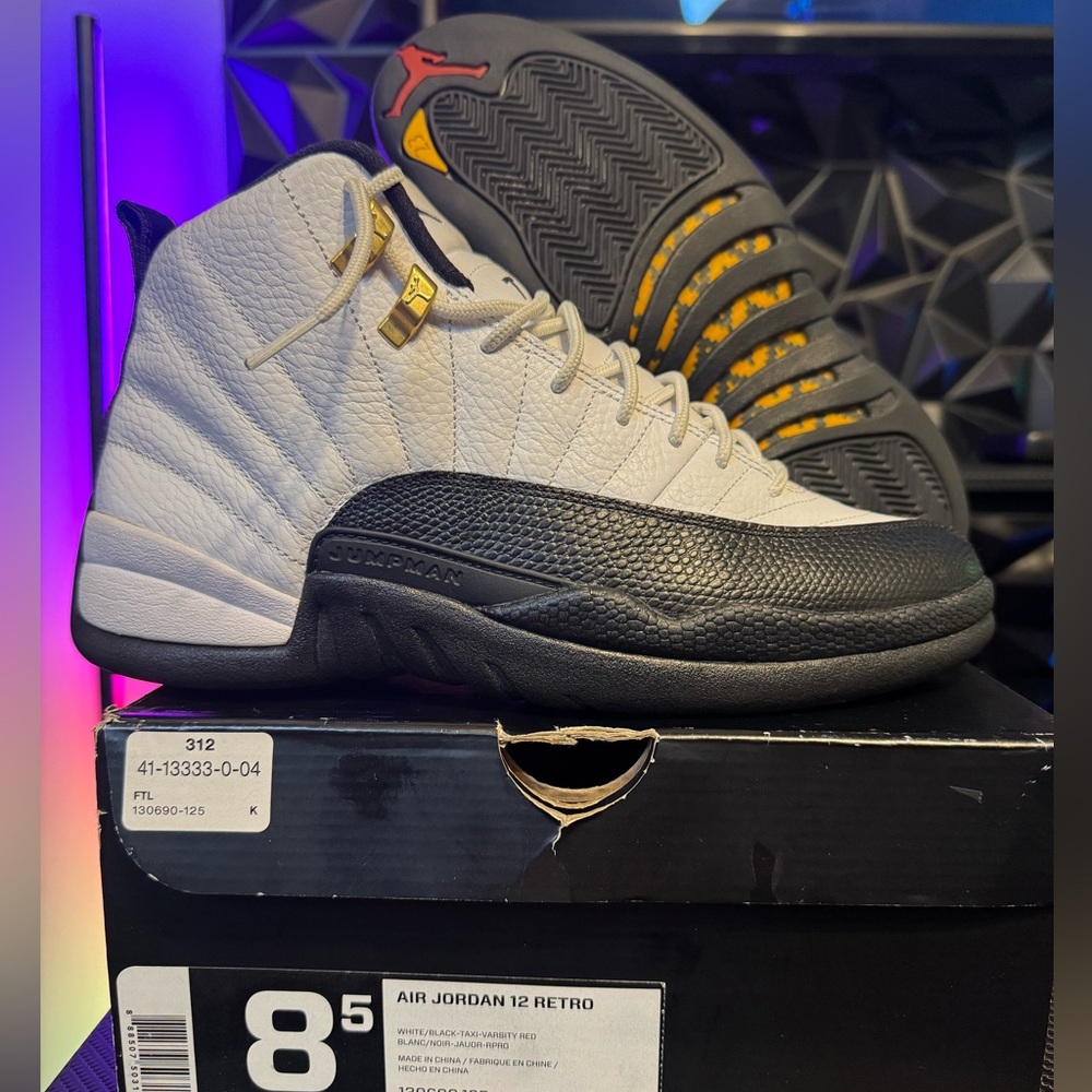 Air Jordan 12 Taxi